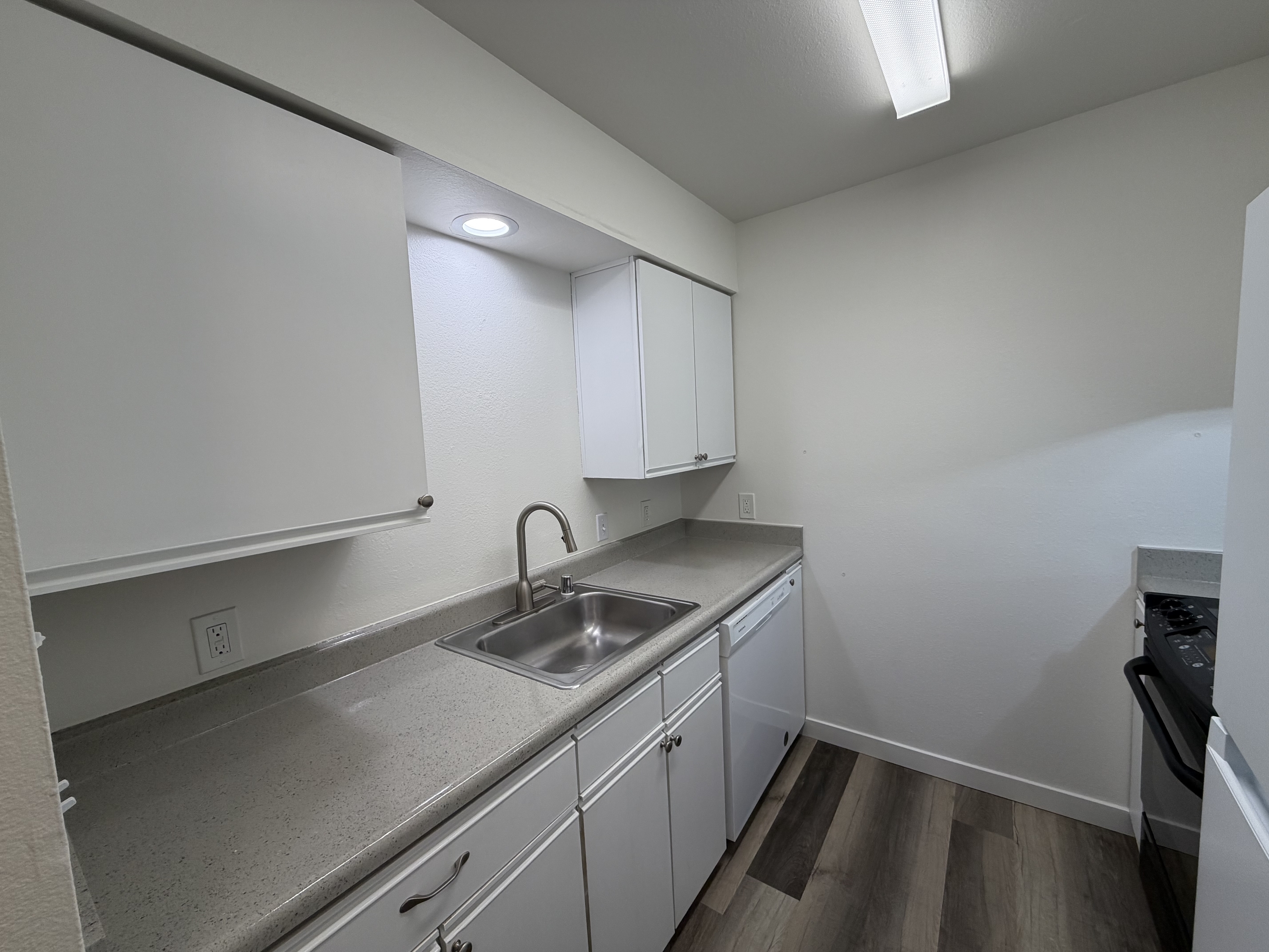 1119 W 11th Ave unit 5 – photo 4