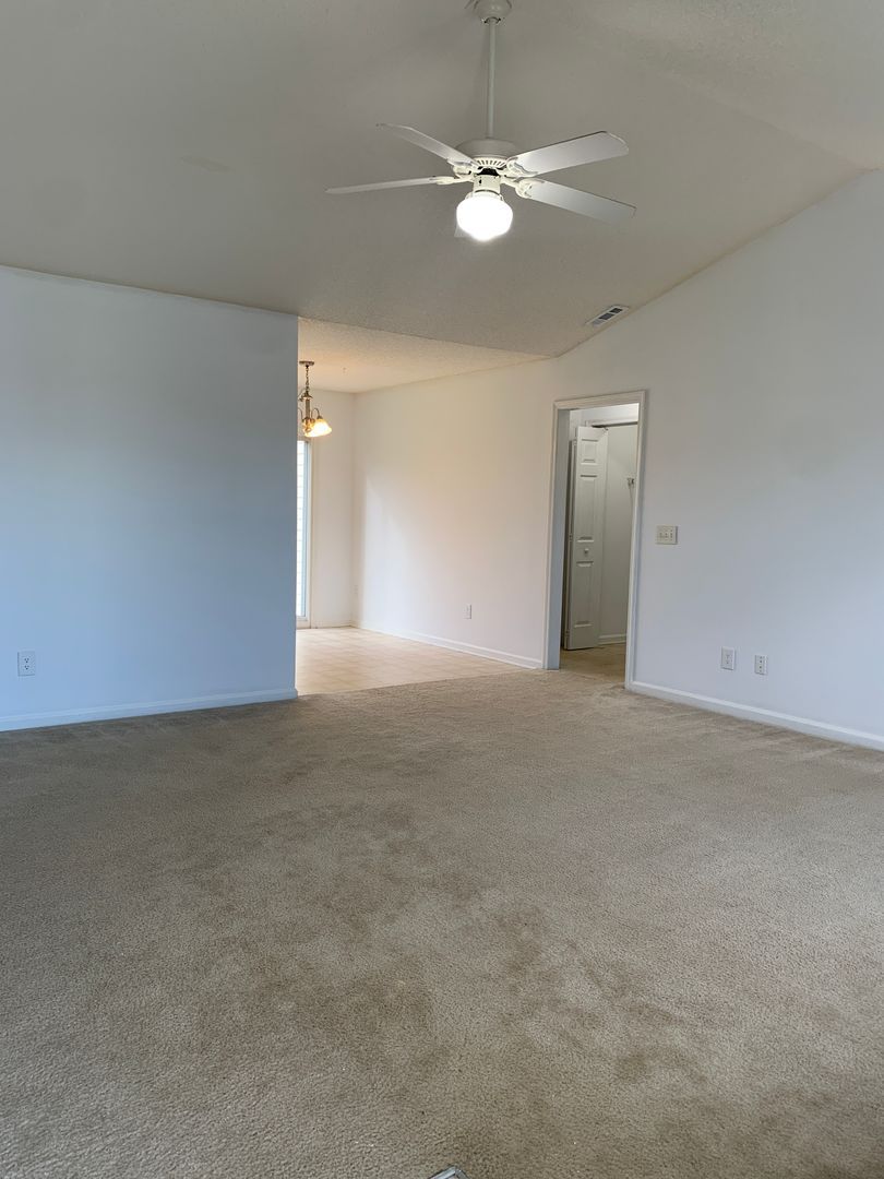 6943 Newbury Way – photo 2