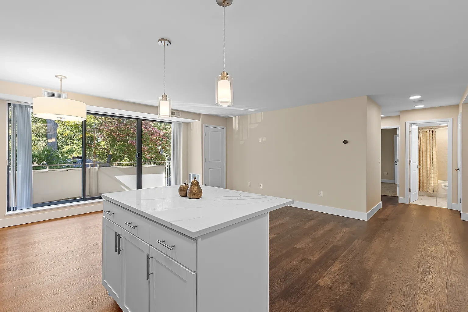 Camelot Apartments – photo 4