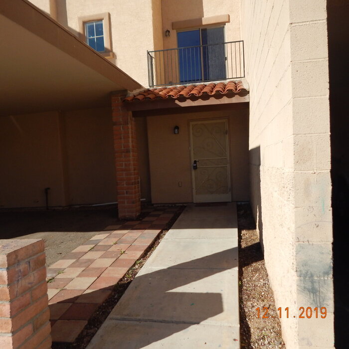 18828 S Esherton Dr – photo 2