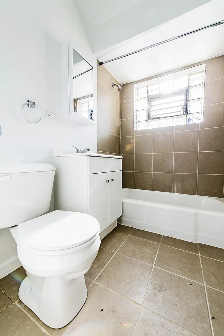 7925 S Phillips – photo 3