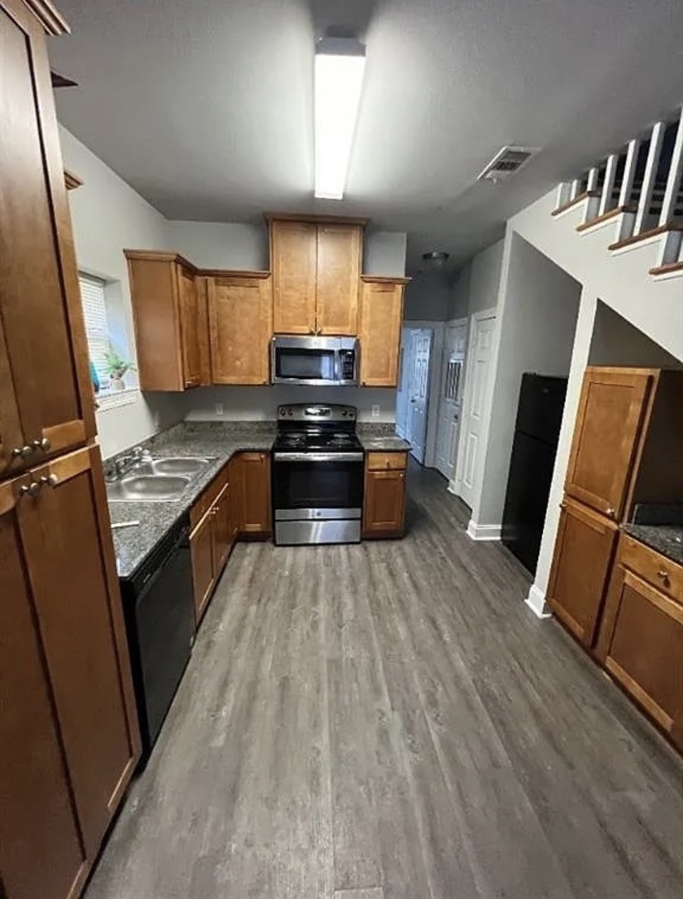 5515 Paige St – photo 2