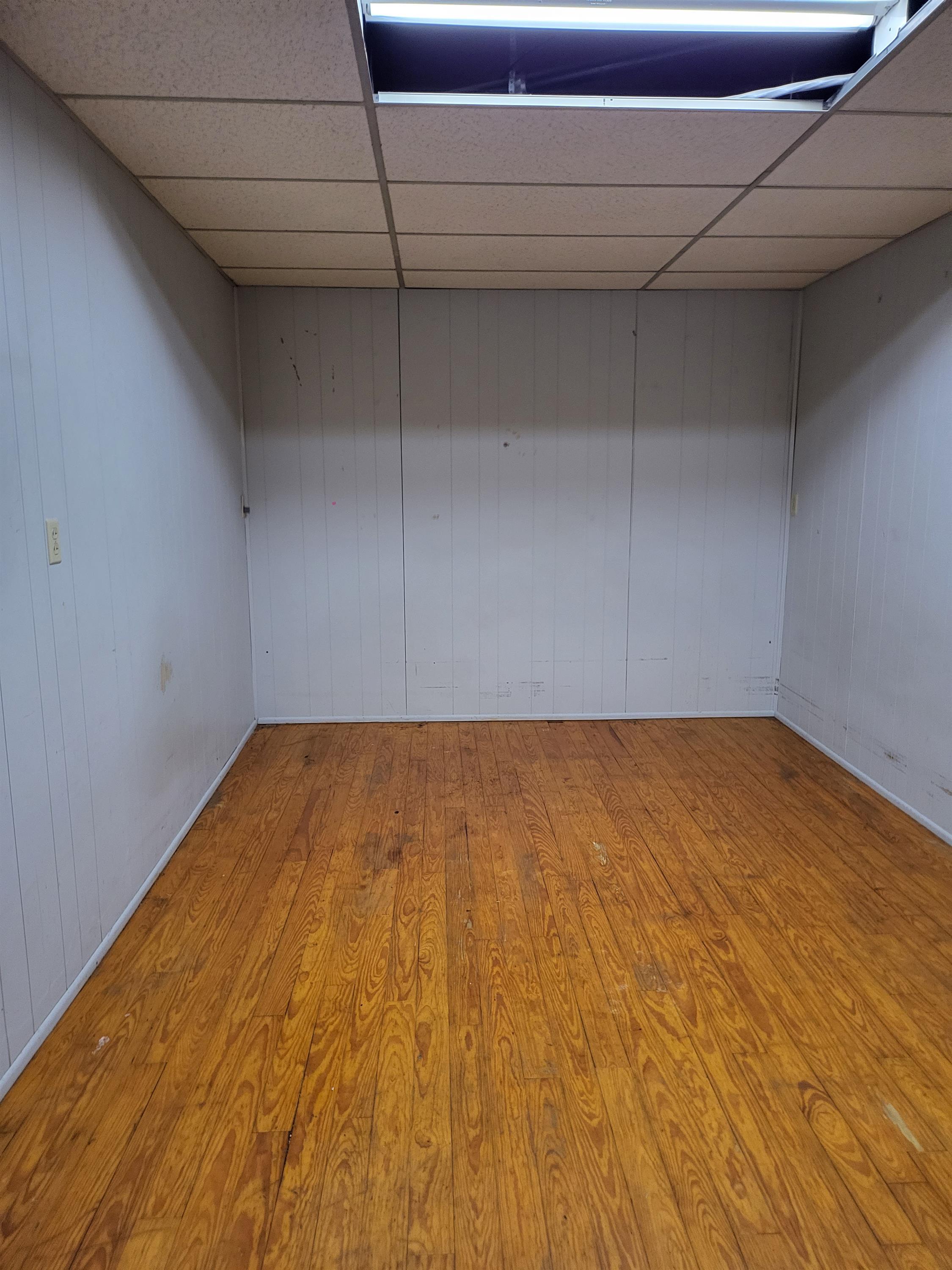 102 1/2 N Main St unit 5 – photo 4