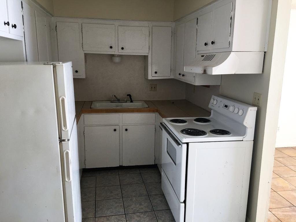5400 Stanley Dr unit # 3 – photo 5