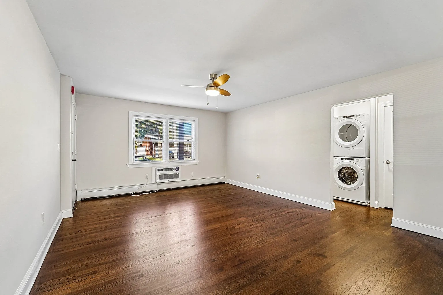 Sherwood Court Apartments – photo 4