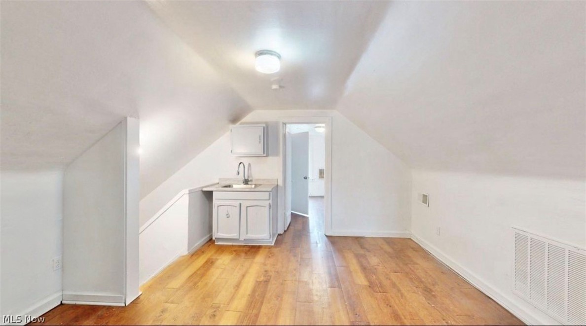 3428 Altamont Ave unit 3/UP – photo 5