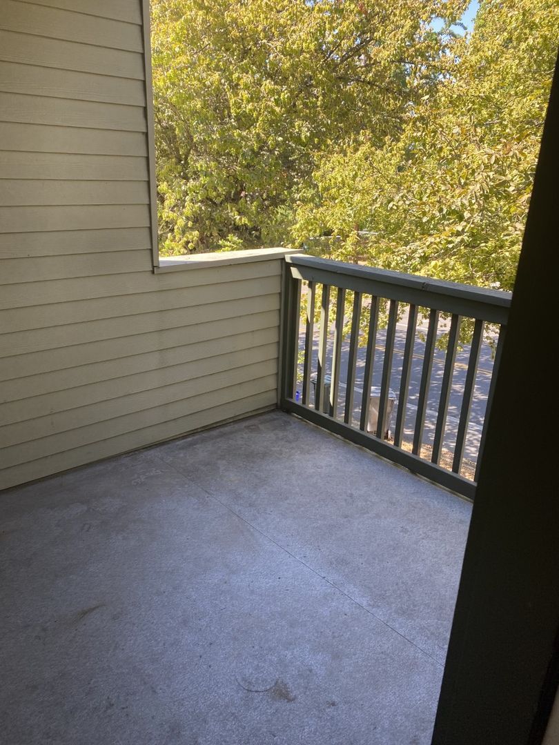 962 E 18th Ave unit 964 – photo 2