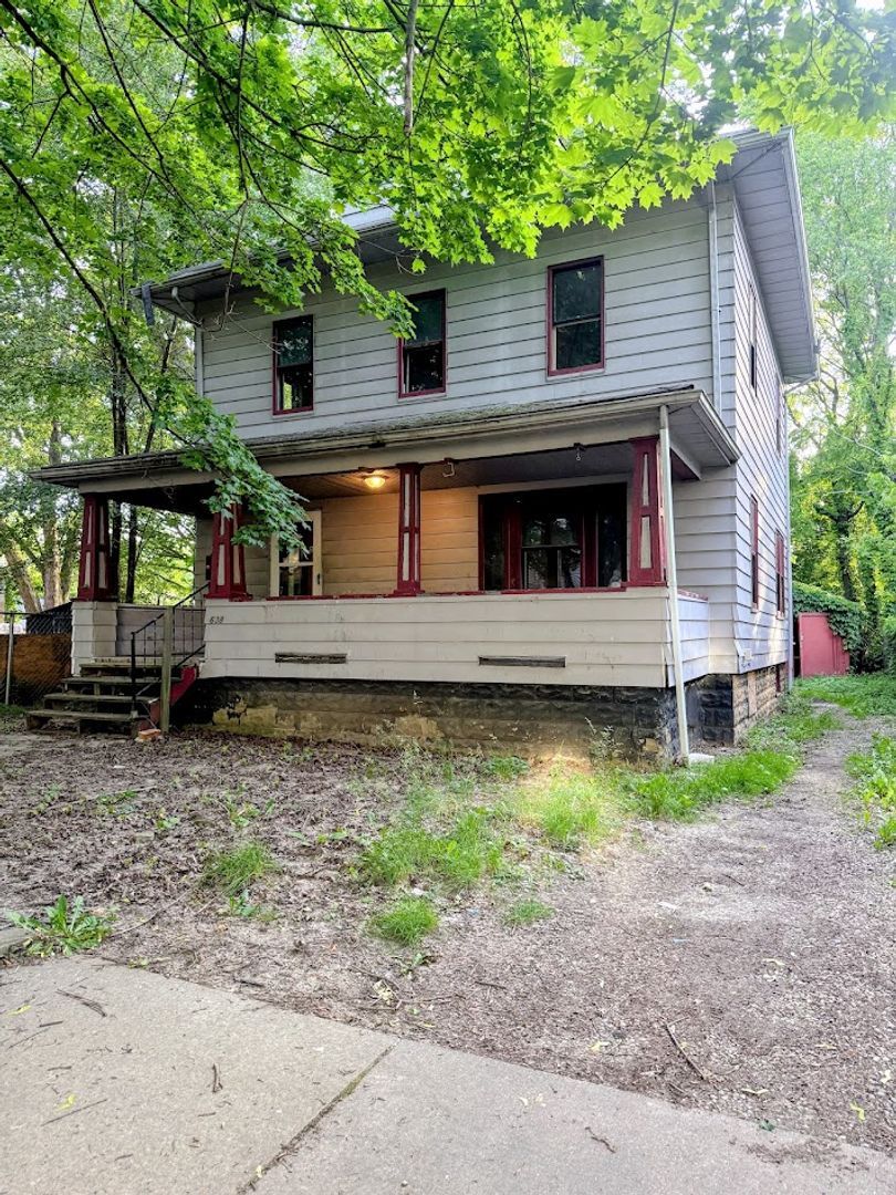 638 Merton Ave – photo 1