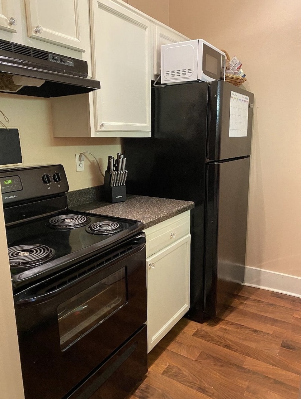 124 E Oak St unit 4 – photo 5