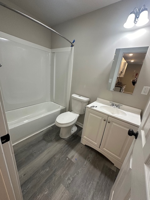 355 Walnut St unit Unit B – photo 4