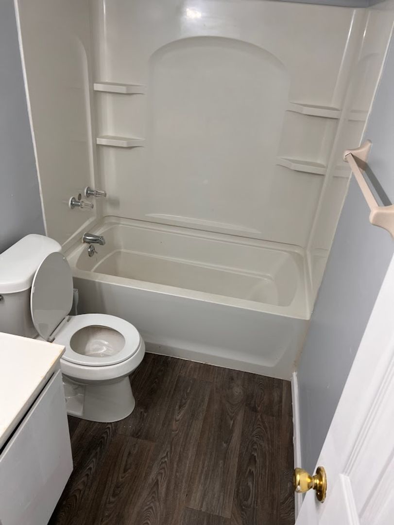 100 Heritage Cir unit 124 – photo 3