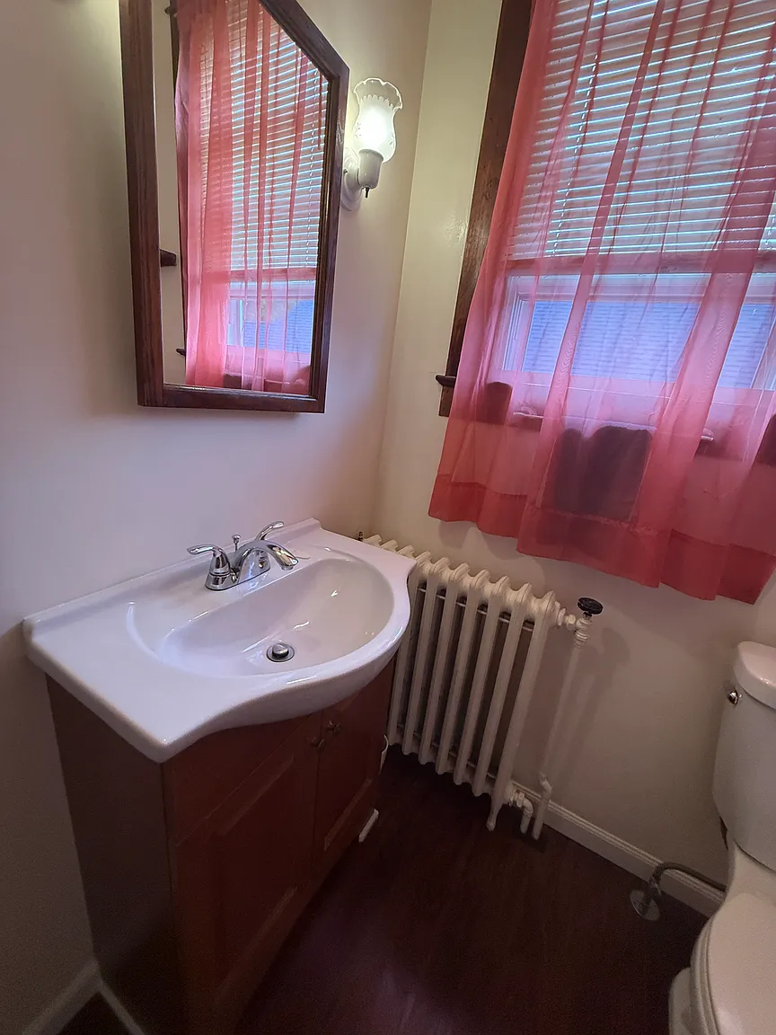 943 State St – photo 3