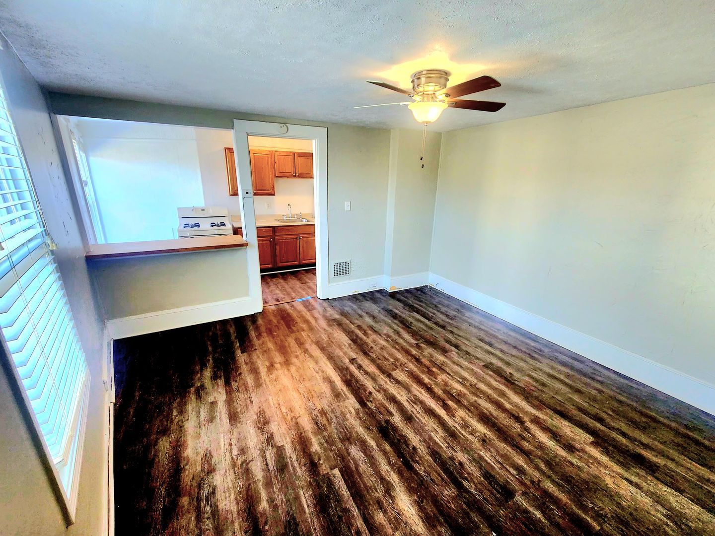 102 Center Ave unit 2 – photo 2