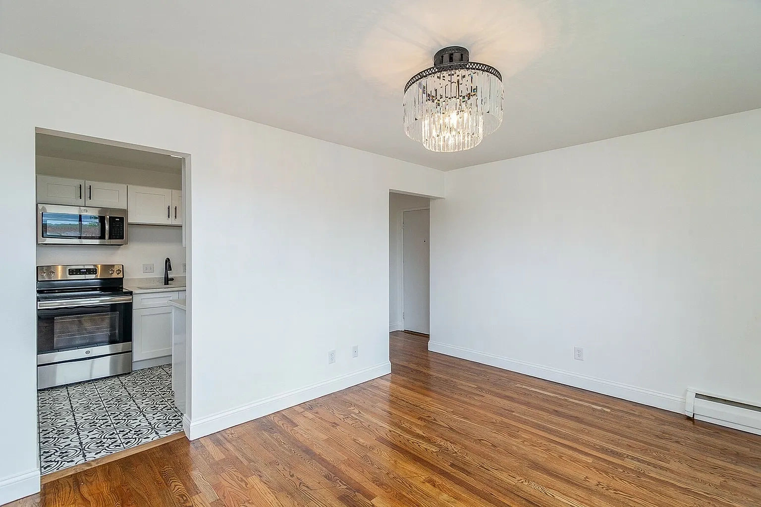 2308-2312 Harper Avenue – photo 3