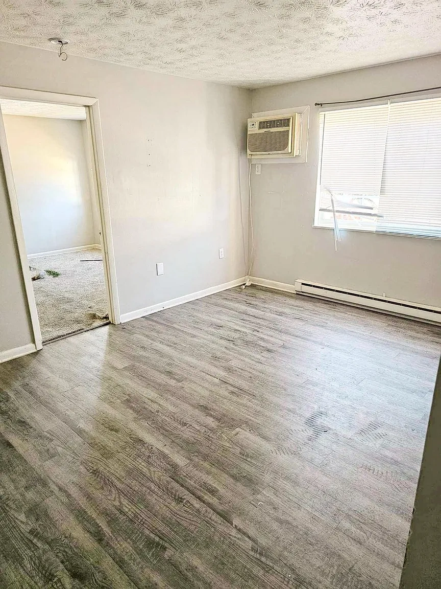 Erica Court Apartments – photo 4