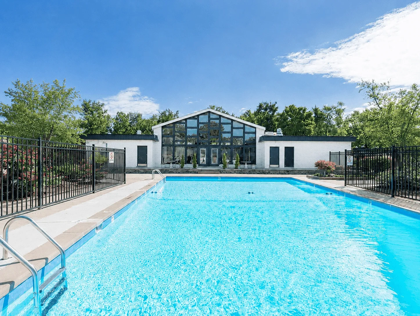 Spanish Lake Townhomes – photo 2
