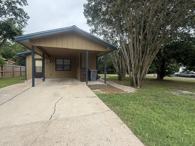 703 San Saba St – photo 1