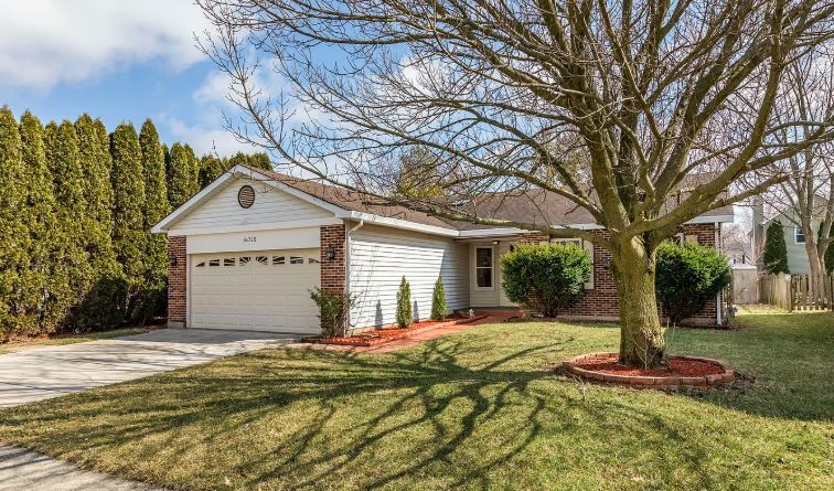5S725 Hummingbird Ln – photo 1