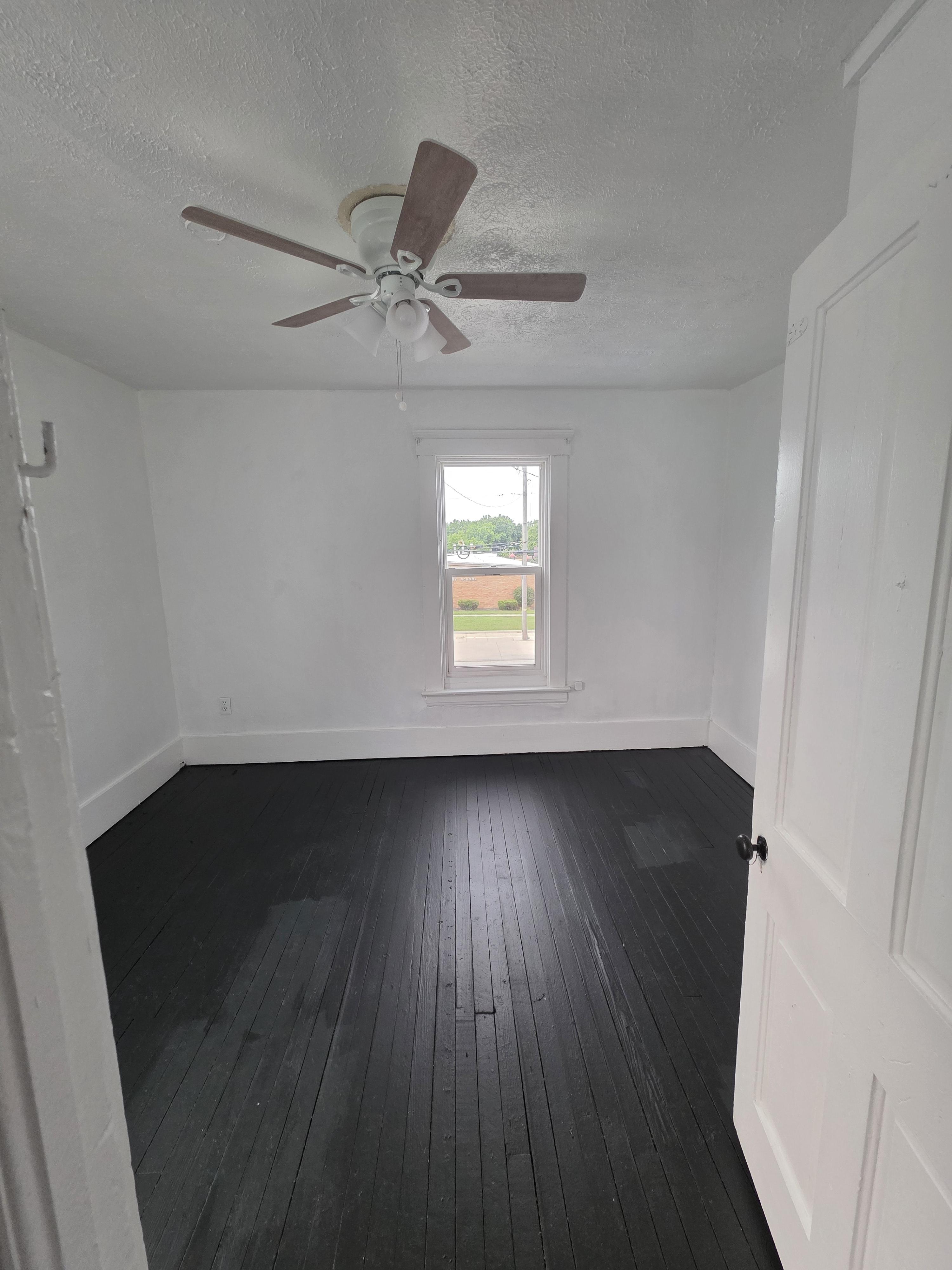 2326 N Ridge Rd – photo 1