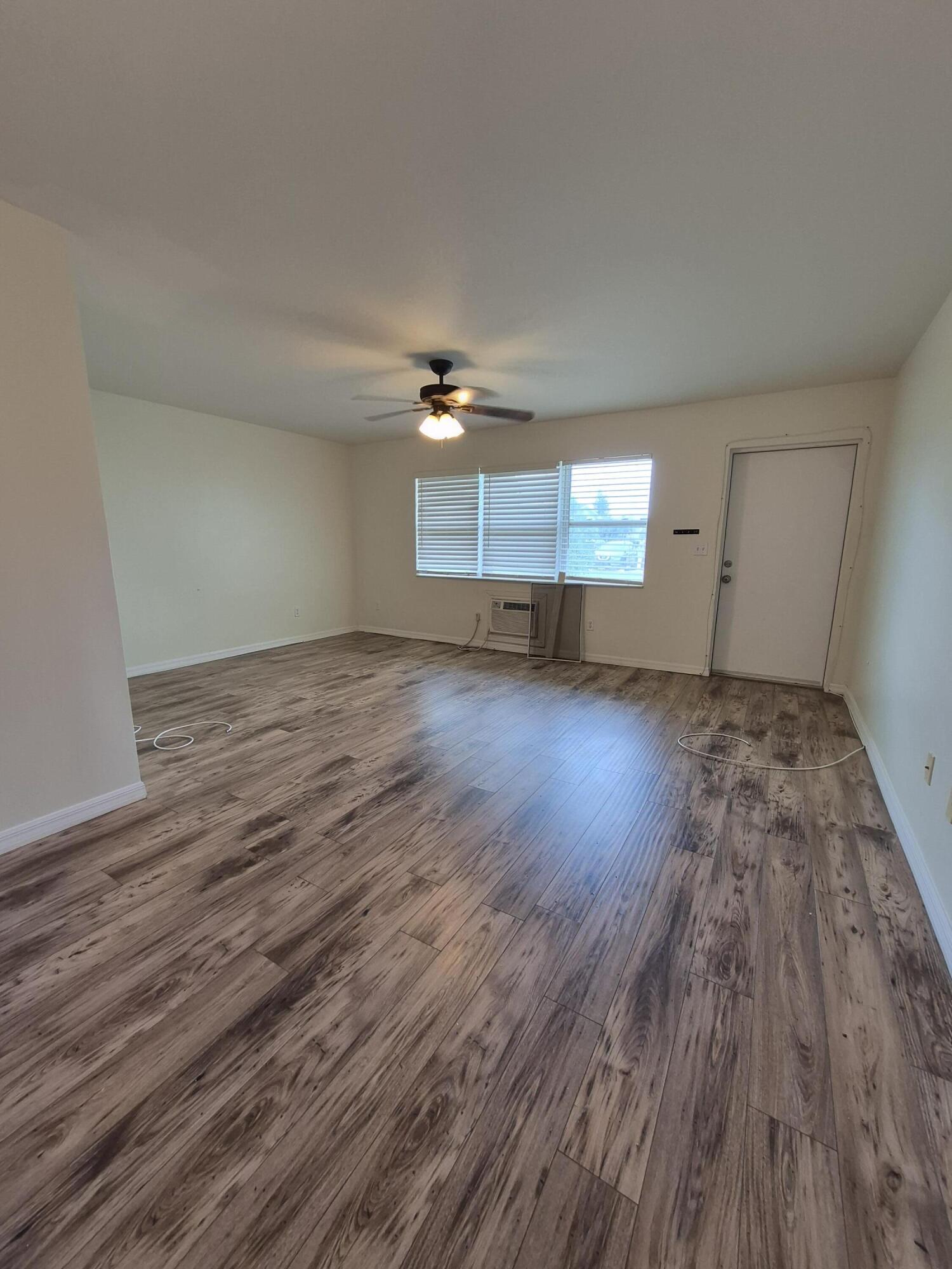 27 Easthampton E unit B – photo 2