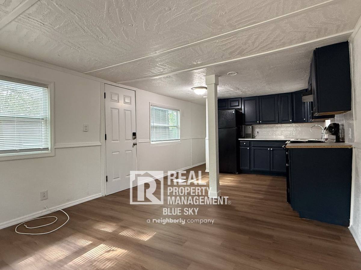 9221 Kiowa Dr – photo 2
