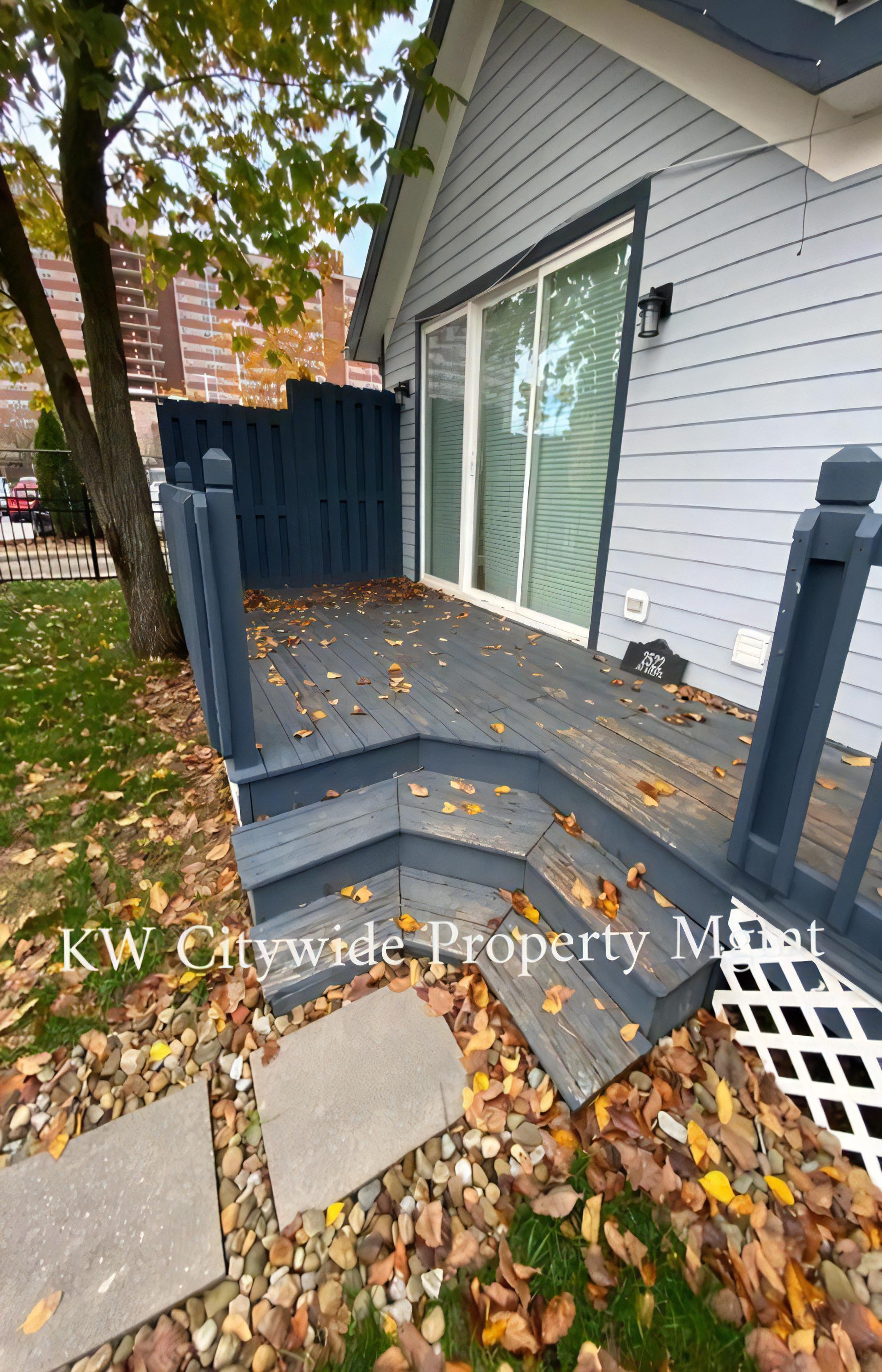 2522 Jay Ave – photo 3