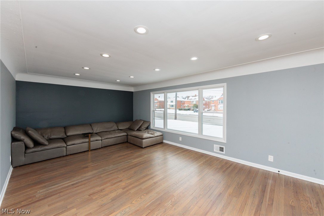 2539 Warrensville Center Rd #DOWN – photo 4