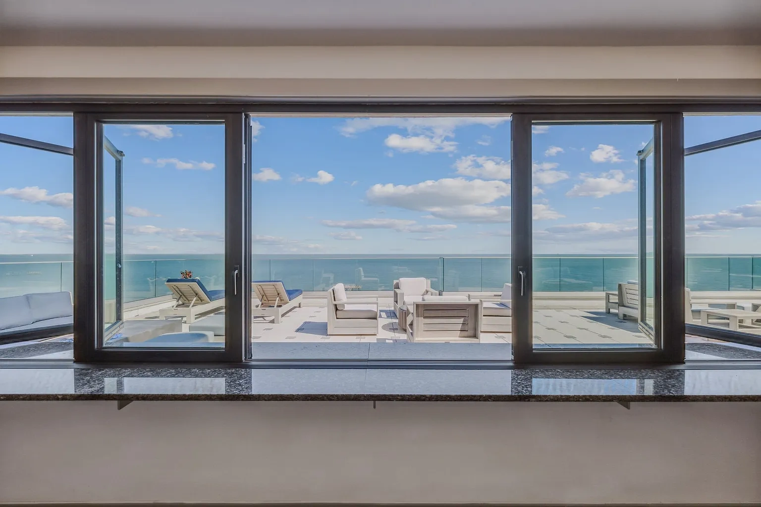 The Alexa Luxury Apartments I & II – photo 4