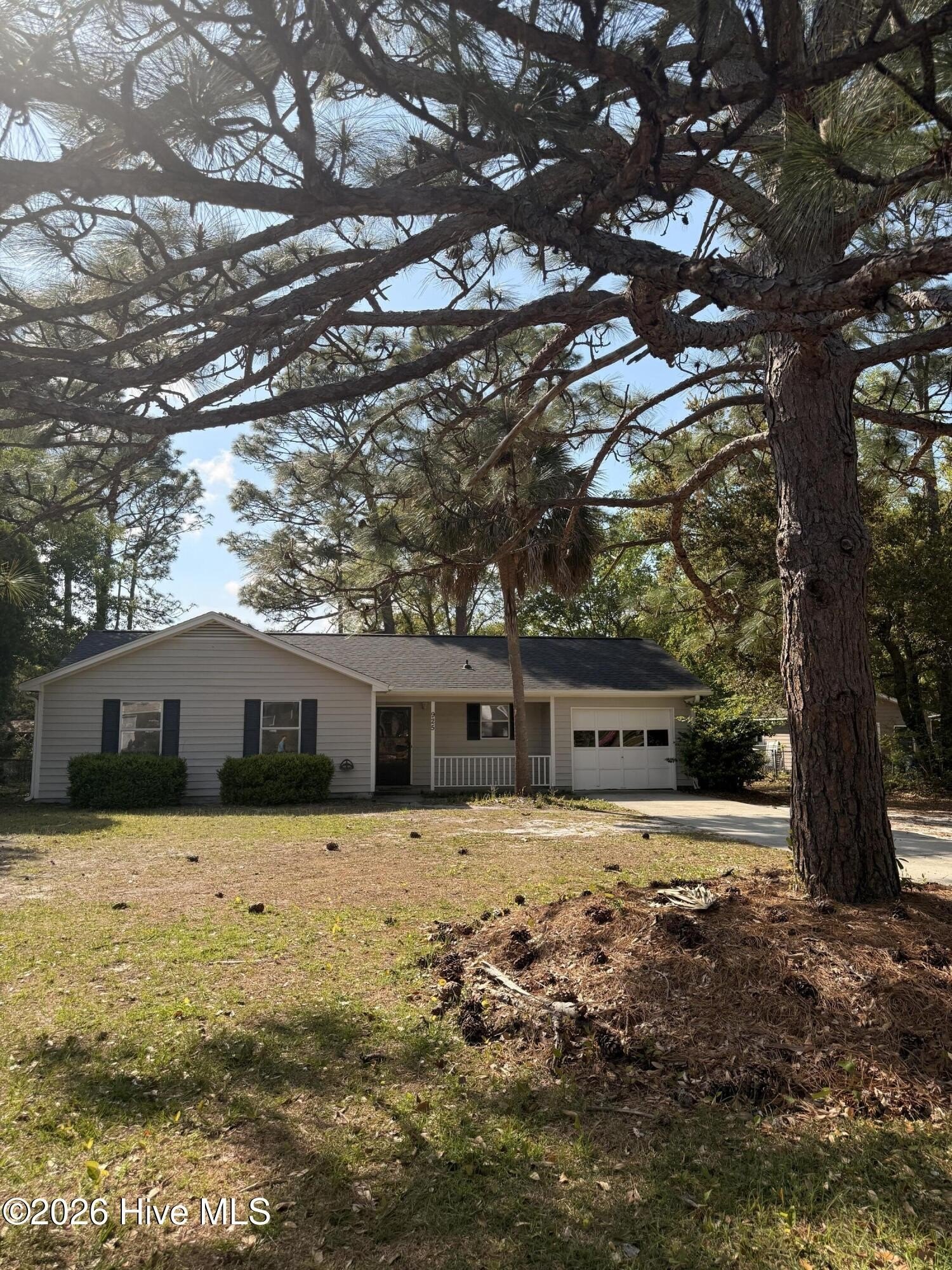 925 Hunting Ridge Rd – photo 1