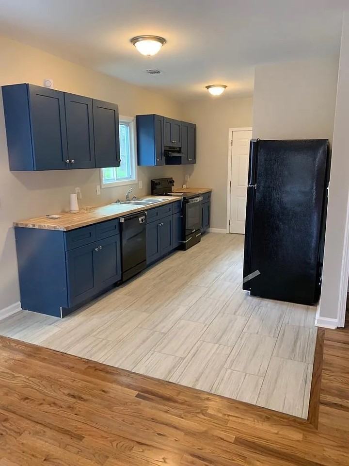 956 Mayson Turner Rd NW – photo 4