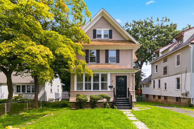 99 Lincoln St – photo 3