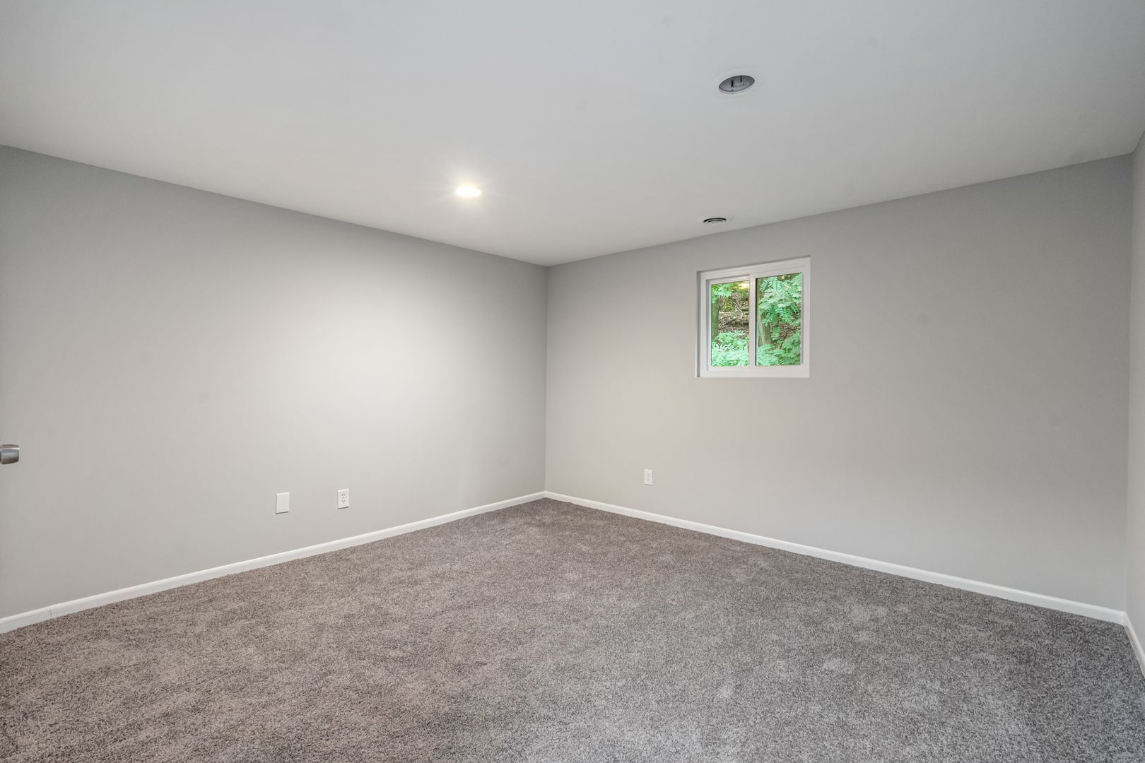 832 1/2 Windom St unit 832 1/2 Windom Street - Unit 1 – photo 2