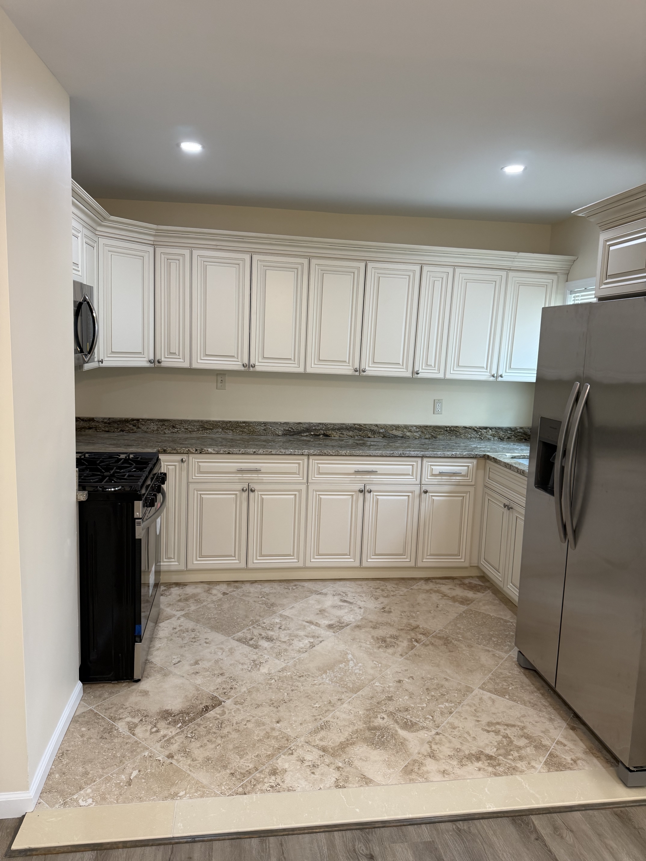 168 Lowell Ave unit 1 – photo 3