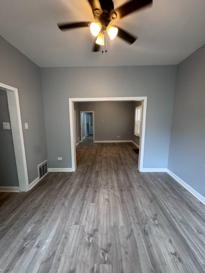 12219 S Lowe Ave – photo 2