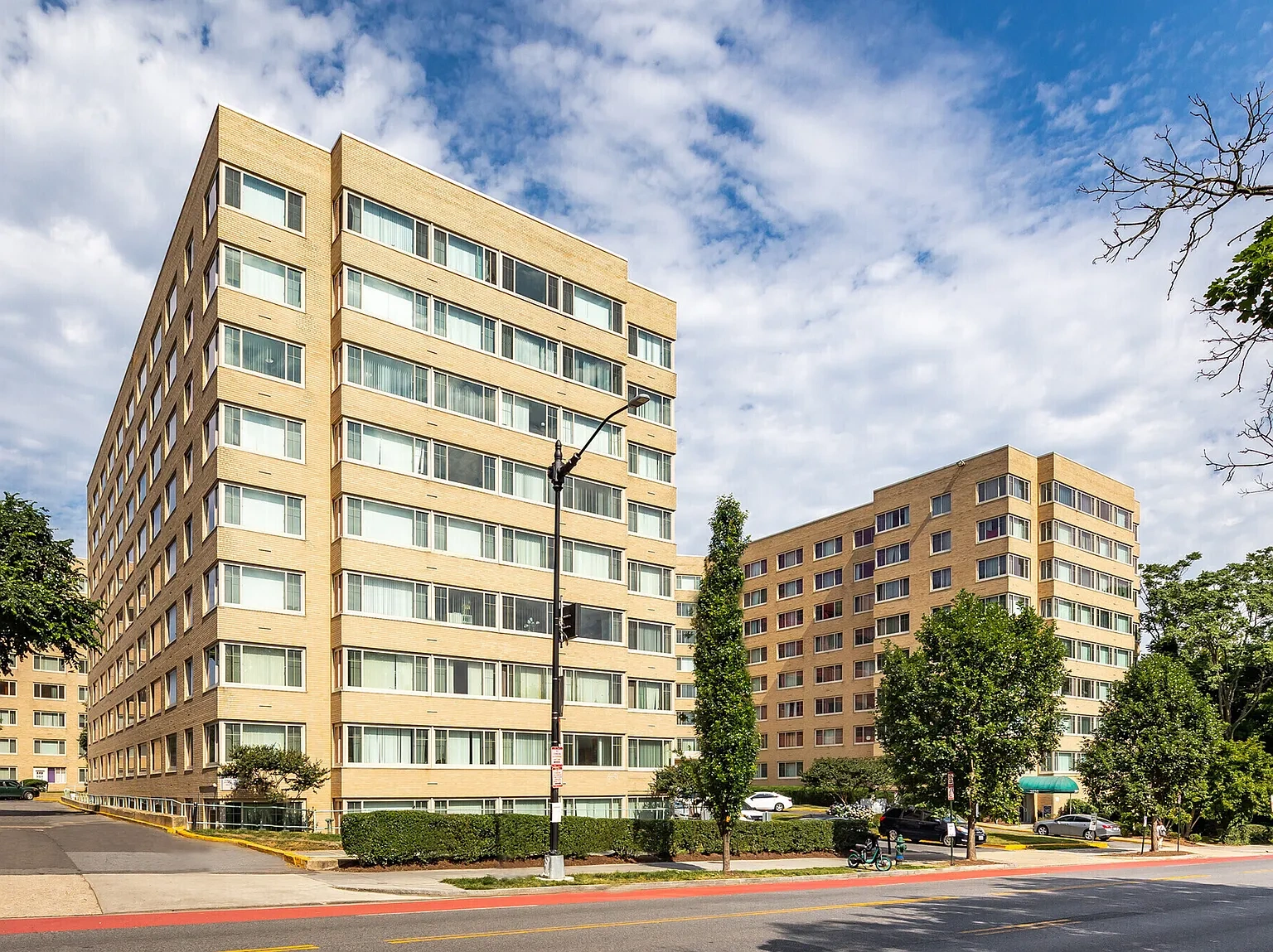 The Woodner Apartments – photo 2