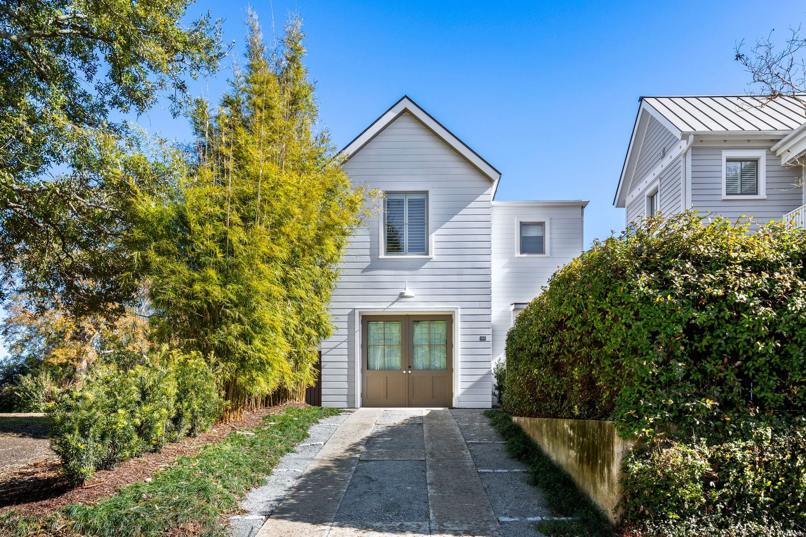 36 10th Ave – photo 4