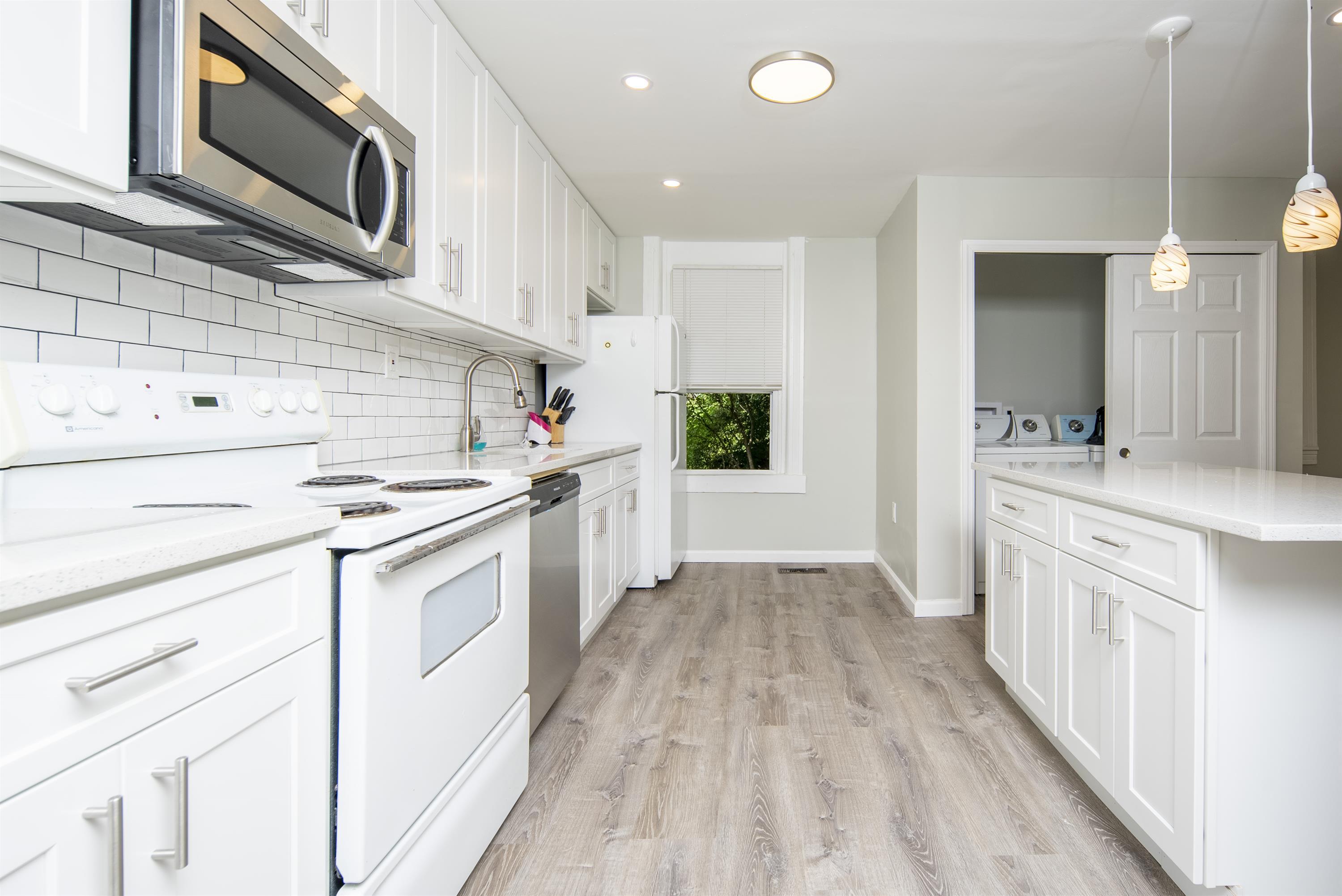 904 Peoples Ave – photo 2