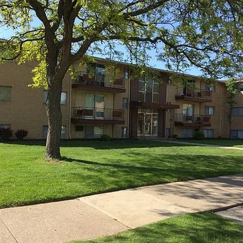 Kingston Place Apartments – photo 2