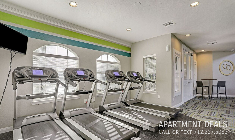 200 Dominion Park Dr – photo 1