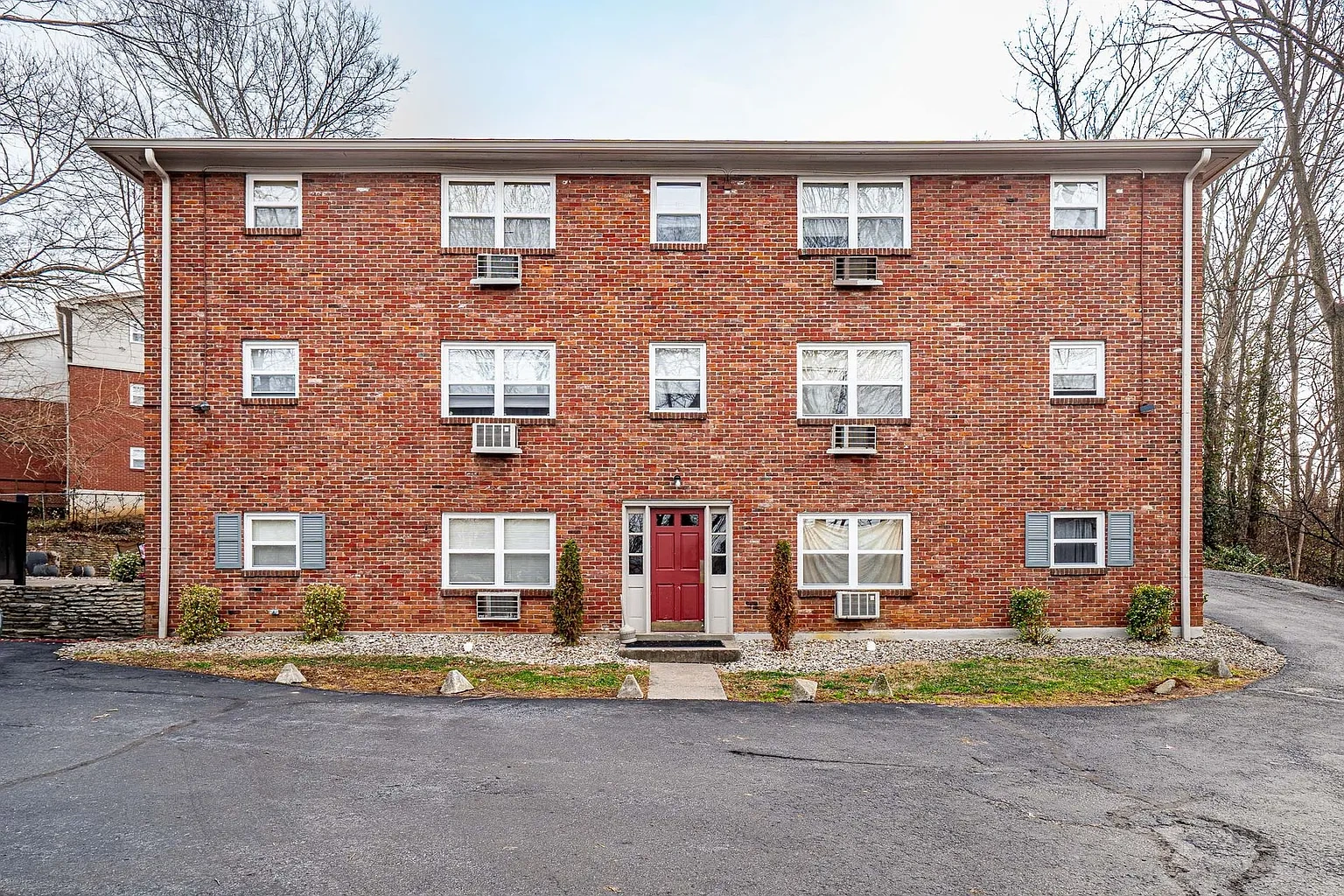 Lindsay Court Apartments – photo 4