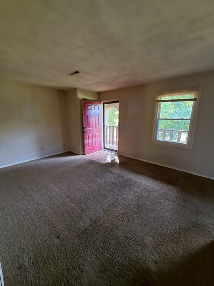 719 Sycamore St unit 110 – photo 2