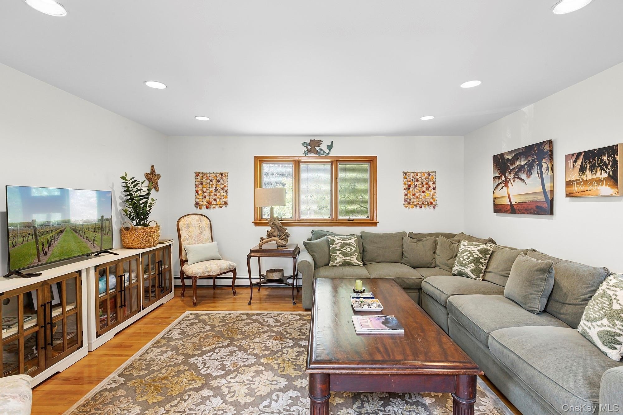 624 Noyack Rd – photo 3
