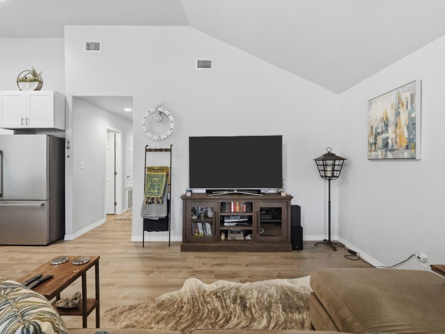 2111 Lone Star Rd – photo 3