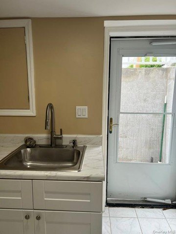 315 Cedar Ct – photo 3