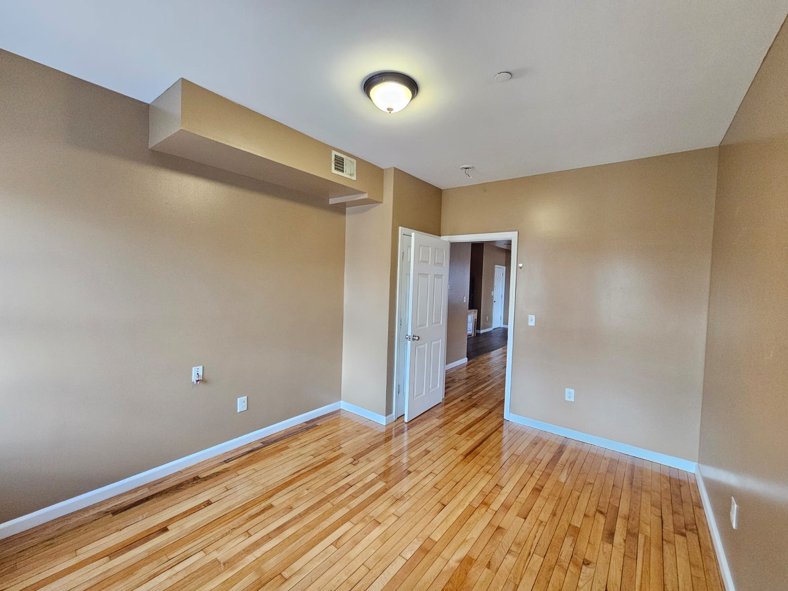 39 N Burnett St unit b – photo 5