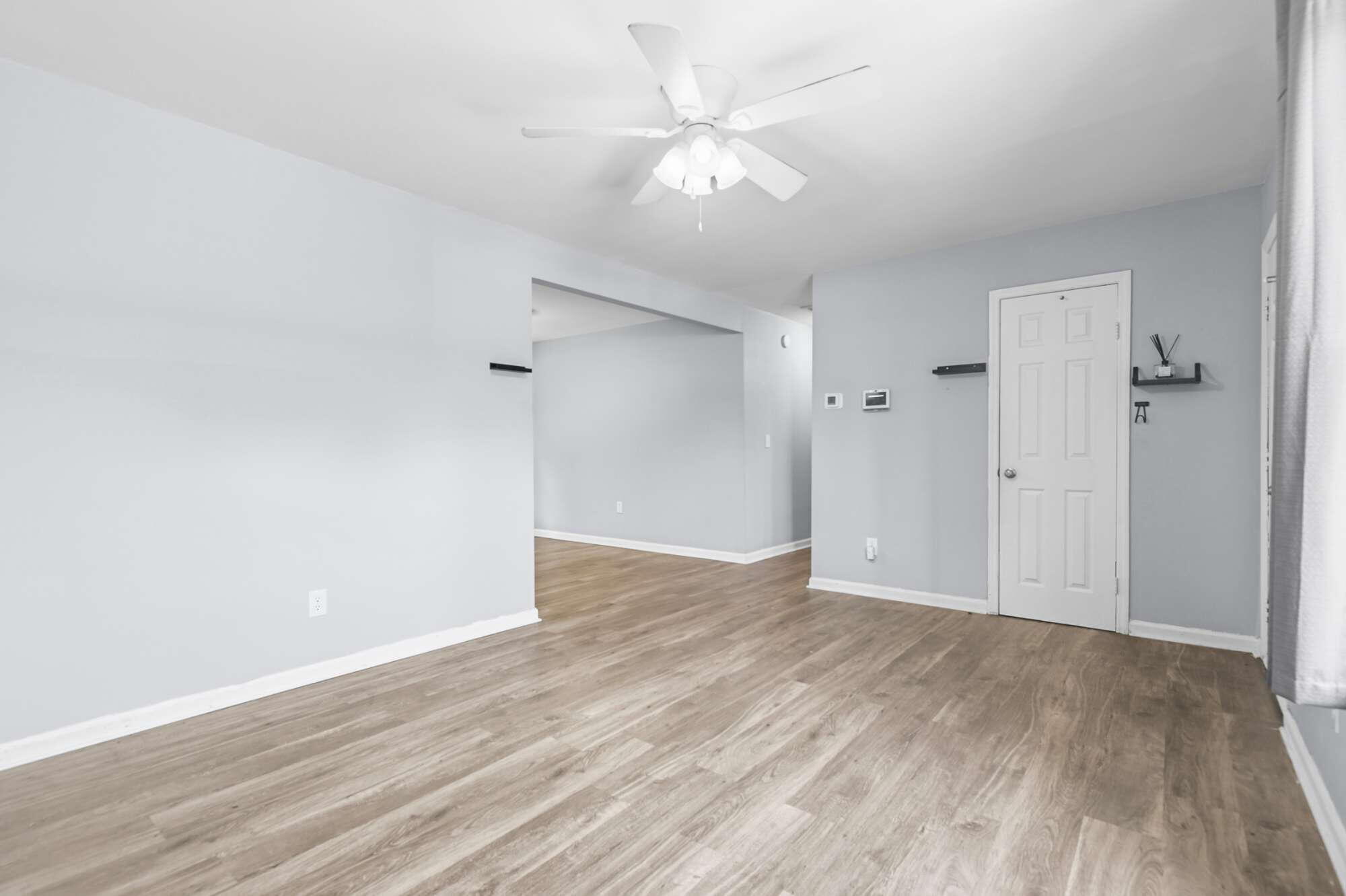 4421 Jenwood St – photo 3