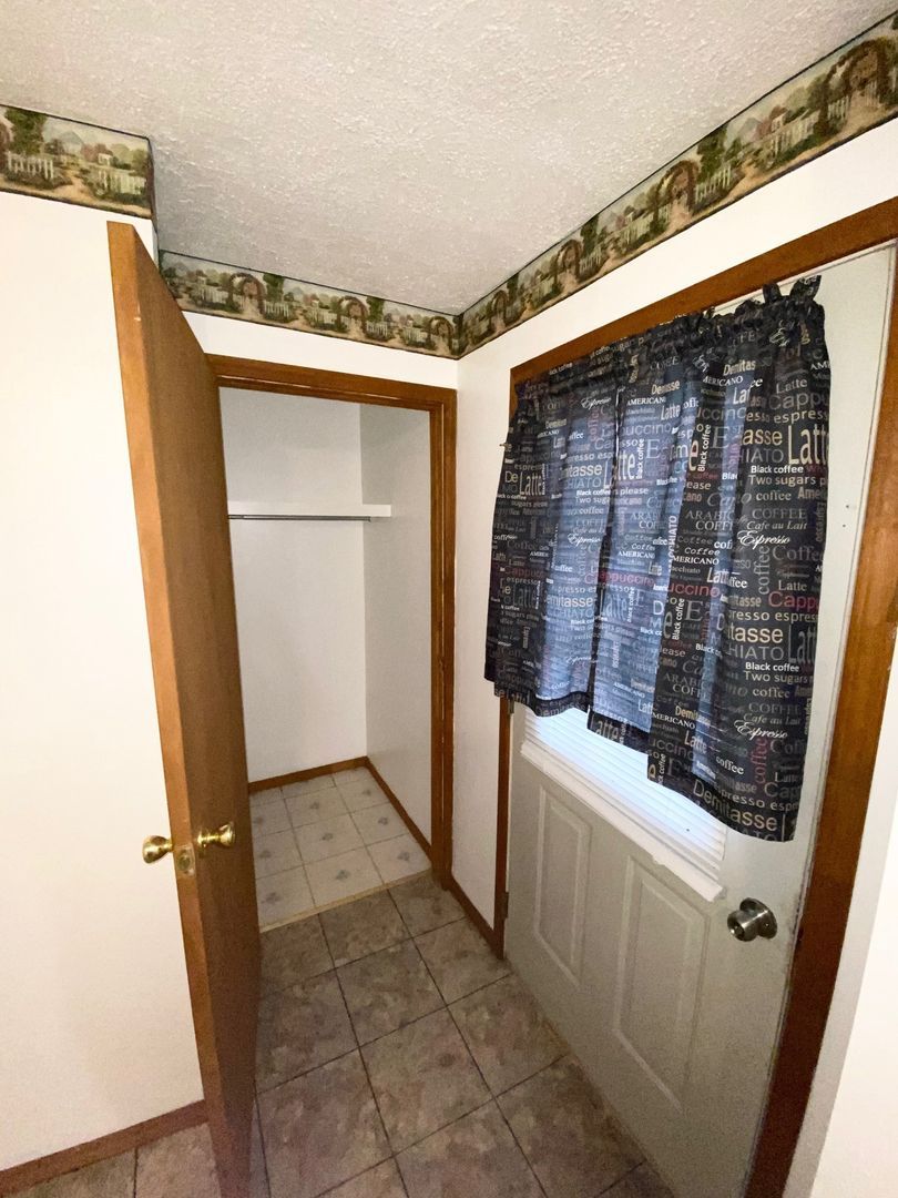209 Wynoka St unit Apt #4 – photo 2