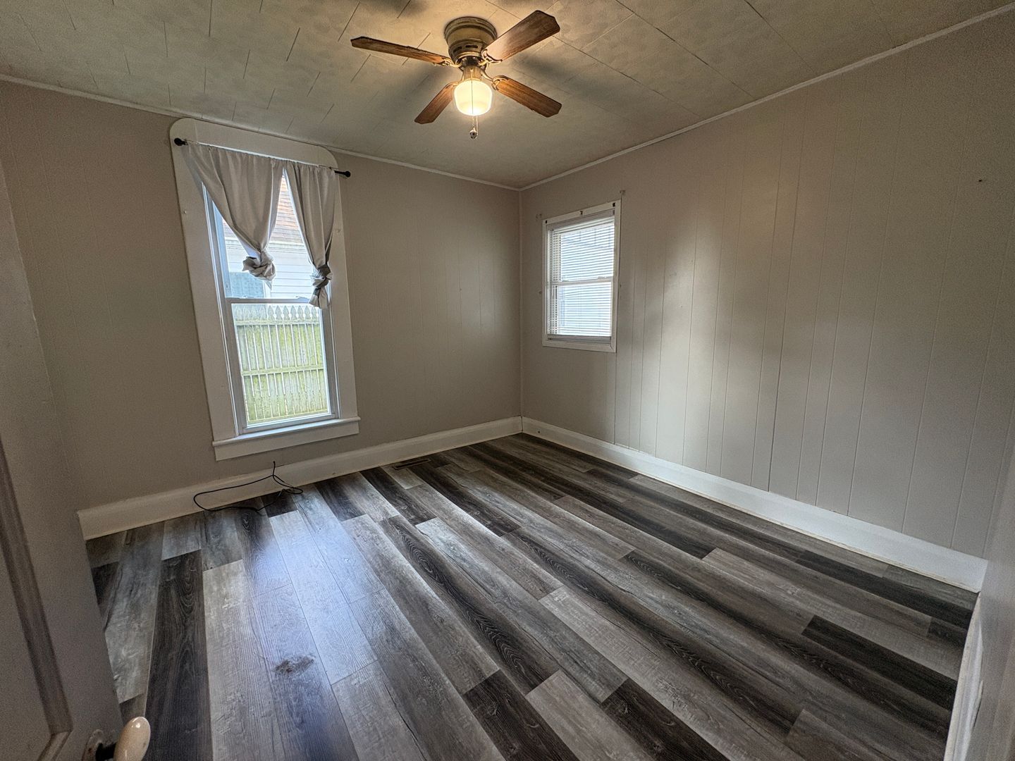 545 N Broadway St – photo 2