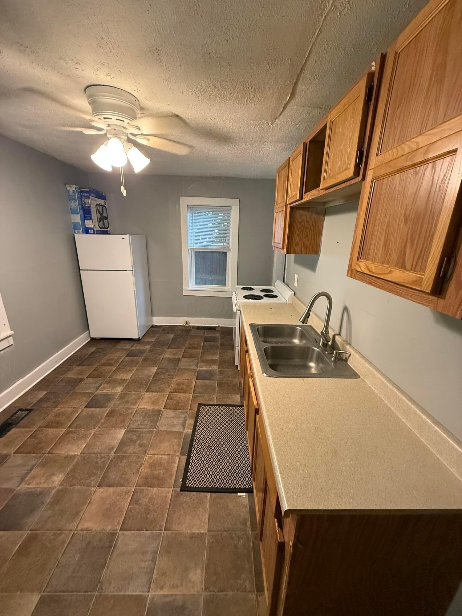 1180 4th St – photo 4