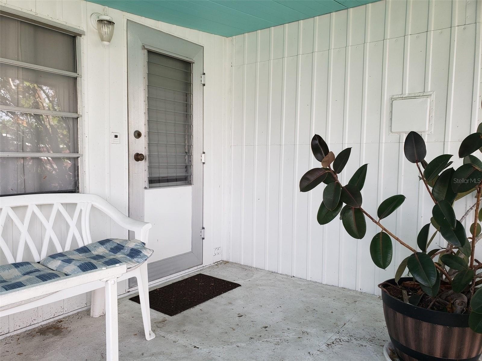 608 51st Ave W – photo 1